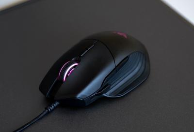 Razer Basilisk - nowa mysz dla miłośników gier FPS